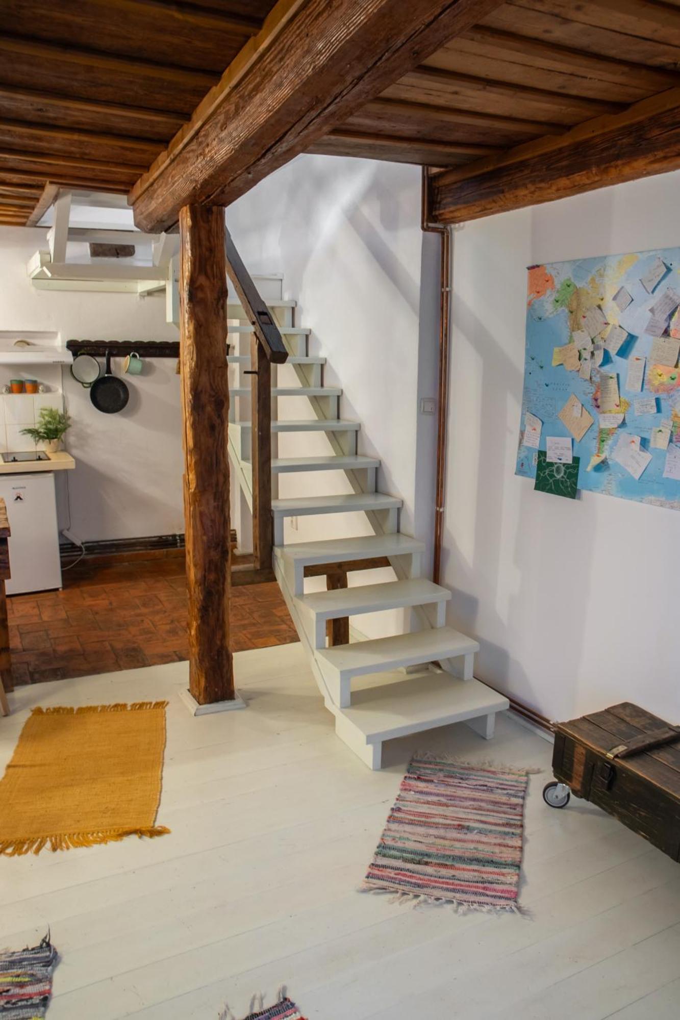 Bike House - 250-Year-Old Restored House In A Quiet Area Brasov Exterior photo